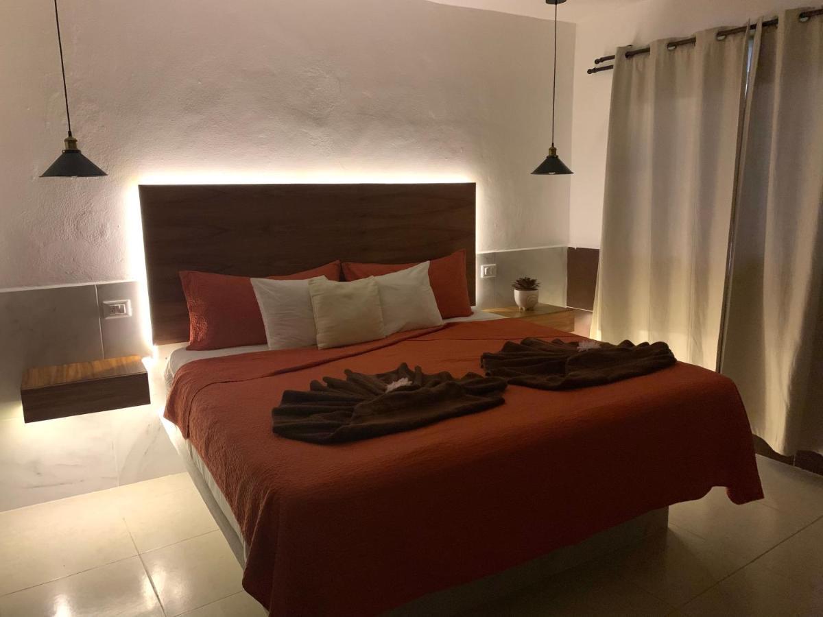 Hotel La Casa Del Capi 홀박스아일랜드 외부 사진